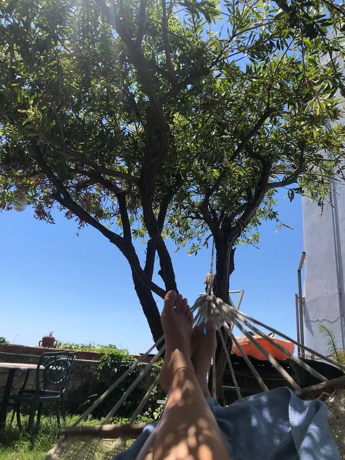 Hostel Beach House Giardini-Naxos 0*,