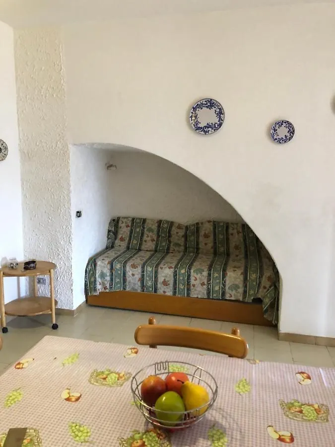Hostel Beach House Giardini-Naxos